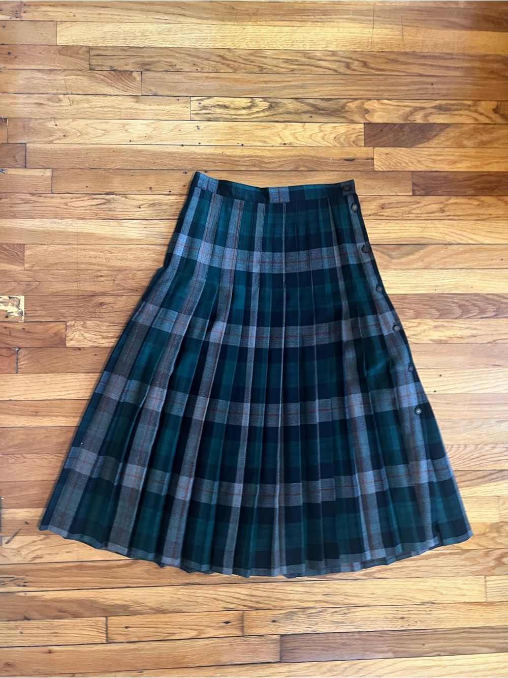 Pleated Green and Black Kilt